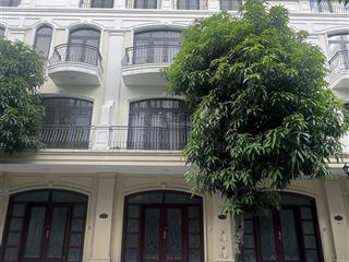 Bán căn liền kề 58,5m2 hướng đông nam ngay công viên hoàn thiện 5 tầng tại vin 2 giá 8,4 tỷ