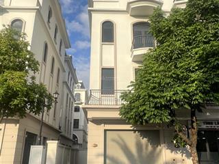 Căn shophouse xẻ khe vinhomes ocean park 2 khu sao biển vin 2.  0911 051 ***