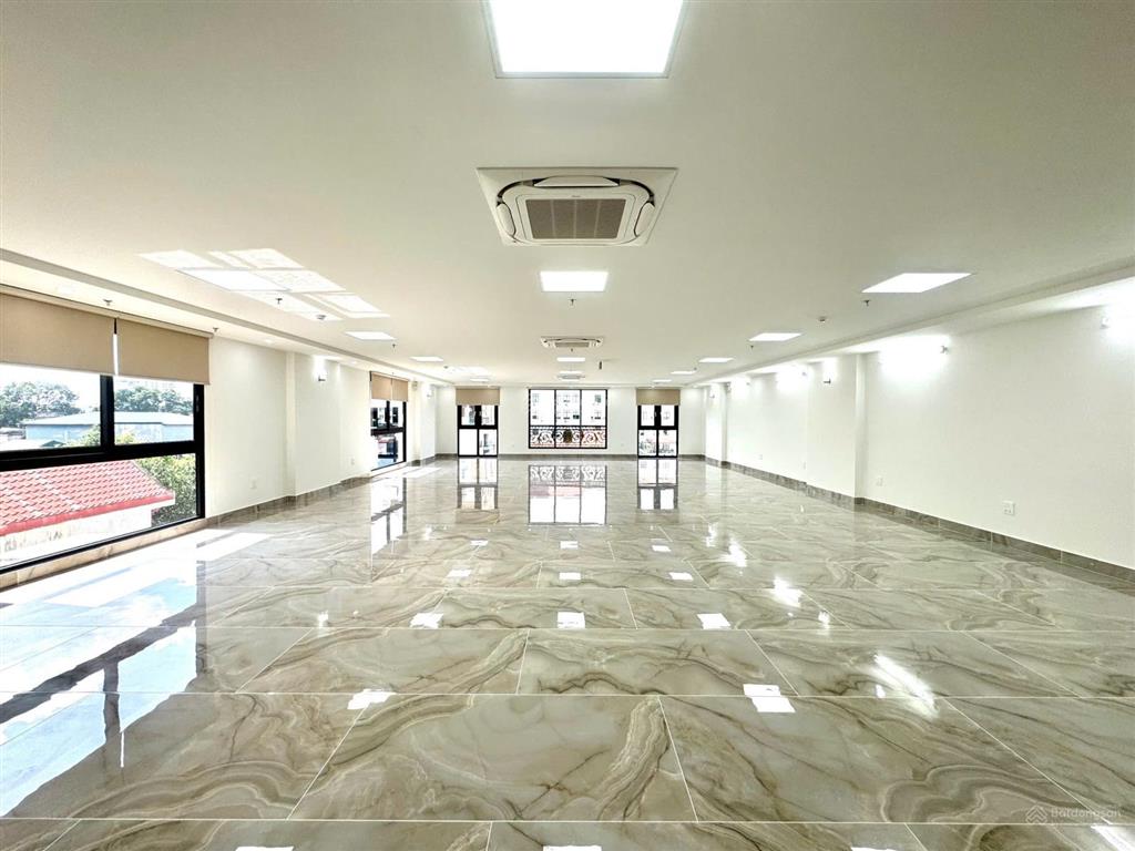 Bán toà văn phòng 9 tầng phố nguỵ như kon tum, thanh xuân. dt 145m2 mặt tiền 7,6m. giá 67 tỷ