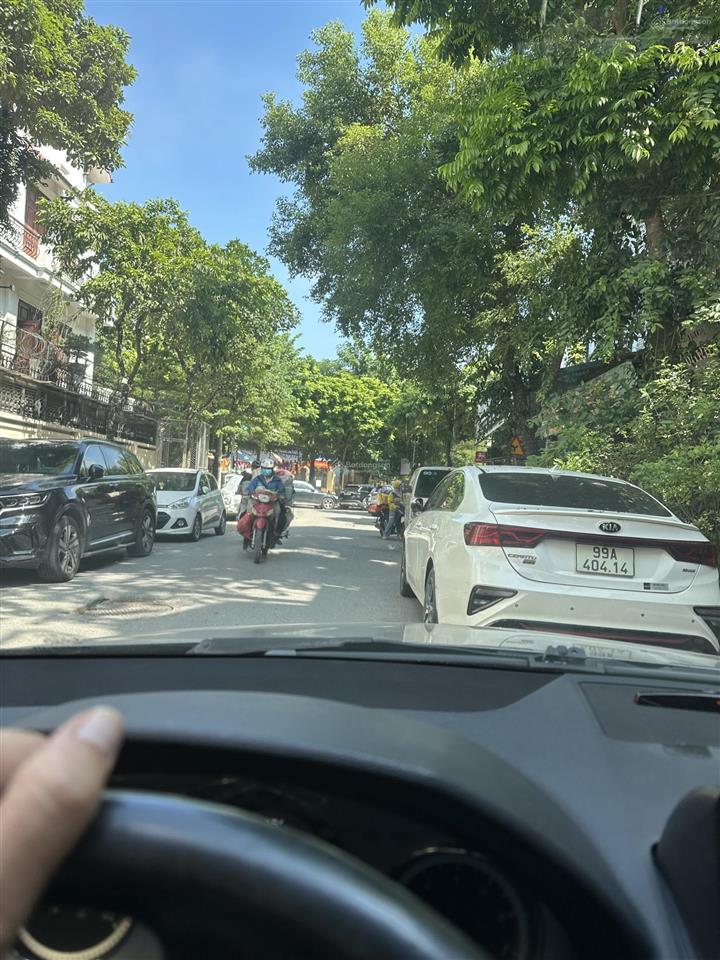 Bán biệt thự kđt mễ trì thượng, nam từ liêm. lô góc 121m2. 4tầng. kinh doanh sầm uất. giá 43 tỷ