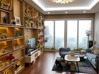 Cần bán gấp ch chung cư ct4 vimeco, 141m2, hướng đông, tầng trung 3pn.  chính chủ 0934 522 ***