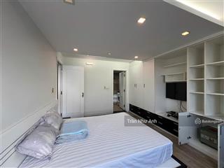 Bán gấp ch vinhomes nguyễn chí thanh, căn góc, 137m2, 3pn, view hồ ngọc khánh giá rẻ