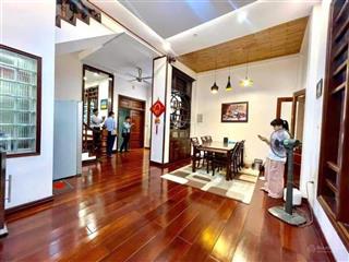 Chính chủ bán biệt thự cầu giấy dt gần 100m2 mt 8.4m sau khe thoáng giá 42.9 tỷ ô tô tránh, vỉa hè