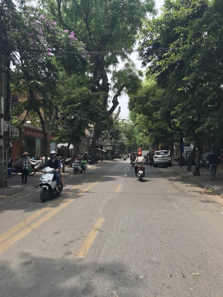 Chính chủ bán nhà mặt phố lê thị hoa, thủ đức dt 200m2 giá 12,8 tỷ kinh doanh sầm uất