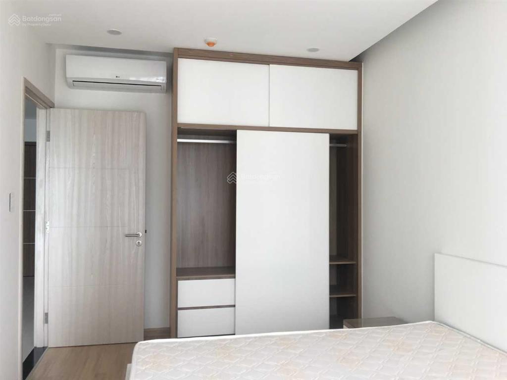 Cho thuê gấp new city 3pn 2wc 102m2 nội thất full giá 20.000.000đ view sông tầng cao.  0908 833