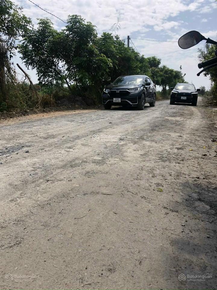 Bán đất tại đường vườn thơm. dt 1000m2  2000m2  3000m2  4000m2  5000m2