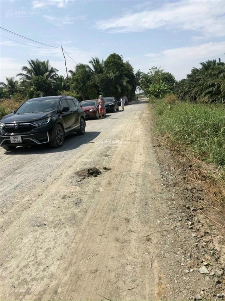 Bán đất tại đường vườn thơm. dt 1000m2  2000m2  3000m2  4000m2  5000m2