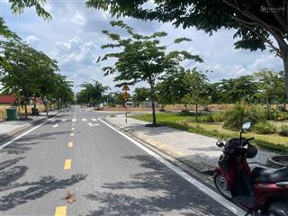 Cắt lỗ nền i1 90m² (5x18m), mặt tiền đường rộng 20m, giá 1,663 tỷ, sổ hồng cầm tay