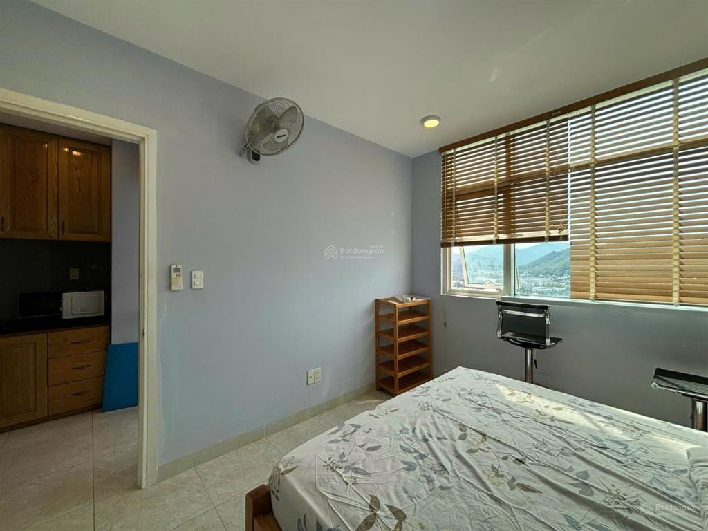 Cho thuê căn hộ view sông mát mẻ giá 11 triệu / tháng