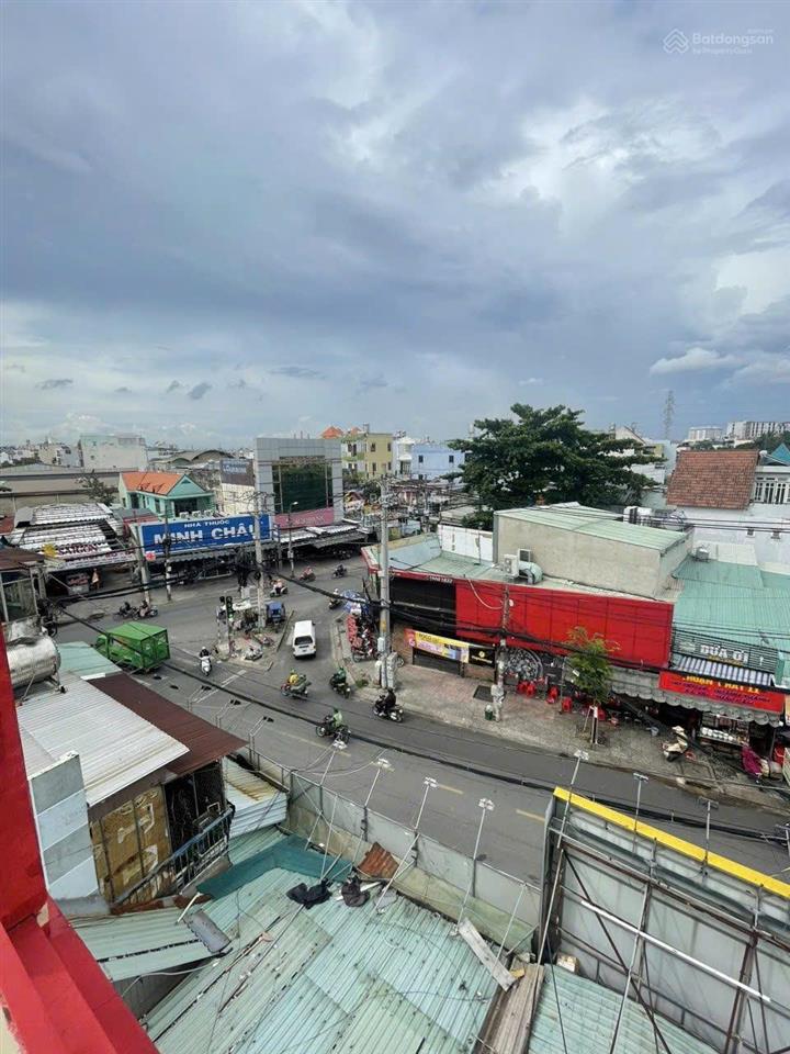 Bán chdv 20p, vip phan đăng lưu, q.phú nhuận, hđt khoán 60  75triệu, xây mới được 5t 4045 phòng