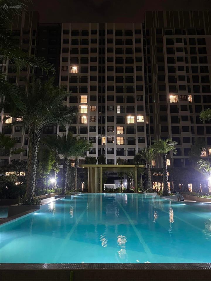 Cần bán căn 1pn+ tầng 9, view hồ bơi