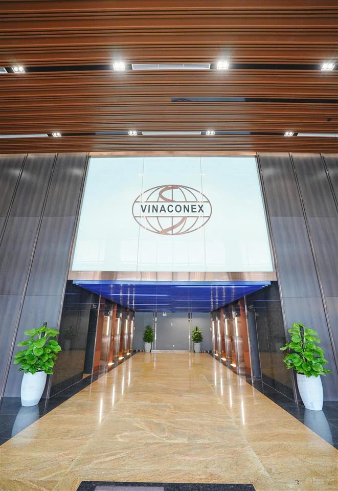 Bán mặt bằng văn phòng tòa văn phòng tttm chợ mơ, sổ đỏ, nhận mặt bằng ngay, ngân hàng hỗ trợ 85%