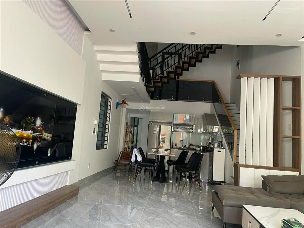Bán nhà mặt phố tại hòa xuân, cẩm lệ, đà nẵng, 6,5 tỷ, 100m2, đẹp, nhiều tiện ích