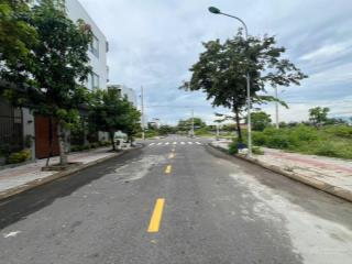 Bán lô đất biệt thự đồng khoa, khu nam hòa xuân. sát ngay sông, ngang 10m2