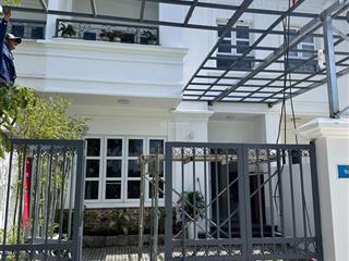 Cần bán căn nhà phố mới đẹp khu thăng long home, sẵn hđ thuê 3 năm vừa ký 22tr/tháng. full nội thất
