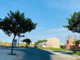 Duy nhất 3 lô fpt khu v6 bán, dt 360 m2 mặt tiền 18m, vị trí tiềm năng.