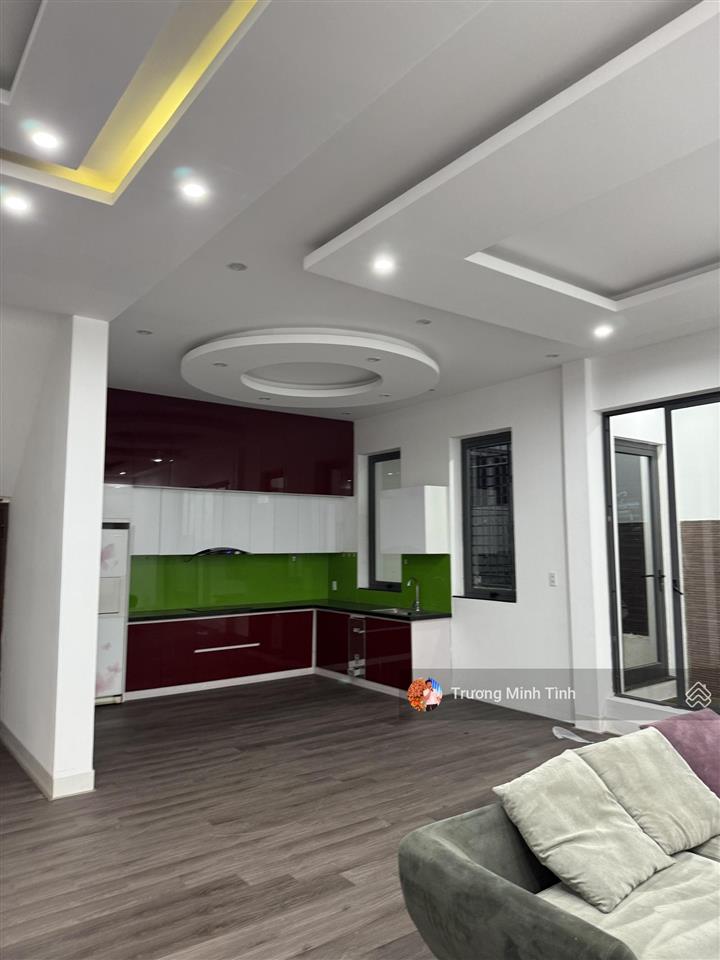 Chính chủ bán nhà khúc thừa dụ, giá bán 16 tỷ, 150 m2, 3pn, 3wc, pháp lý đầy đủ giao dịch nhanh