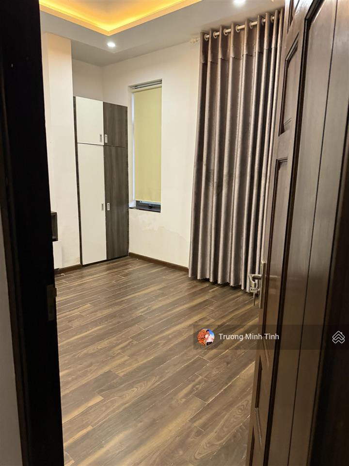 Chính chủ bán nhà khúc thừa dụ, giá bán 16 tỷ, 150 m2, 3pn, 3wc, pháp lý đầy đủ giao dịch nhanh