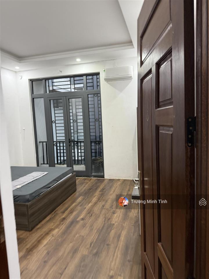 Chính chủ bán nhà khúc thừa dụ, giá bán 16 tỷ, 150 m2, 3pn, 3wc, pháp lý đầy đủ giao dịch nhanh