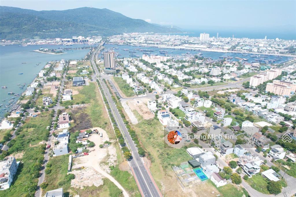 Chính chủ bán nhà khúc thừa dụ, giá bán 16 tỷ, 150 m2, 3pn, 3wc, pháp lý đầy đủ giao dịch nhanh