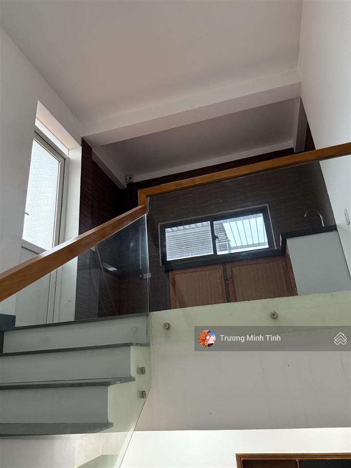 Chính chủ bán nhà khúc thừa dụ, giá bán 16 tỷ, 150 m2, 3pn, 3wc, pháp lý đầy đủ giao dịch nhanh