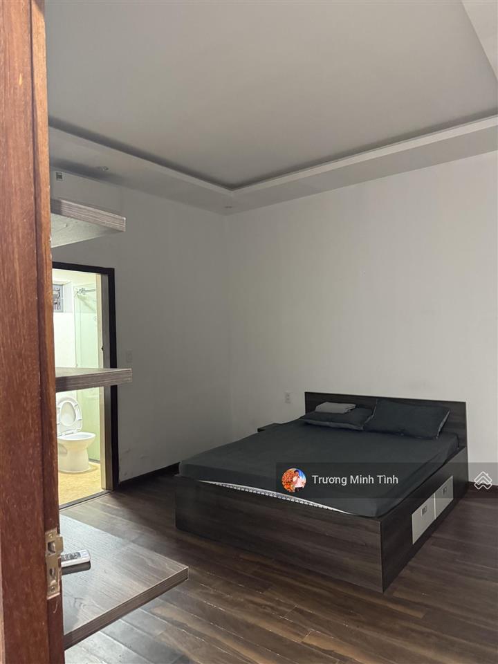 Chính chủ bán nhà khúc thừa dụ, giá bán 16 tỷ, 150 m2, 3pn, 3wc, pháp lý đầy đủ giao dịch nhanh