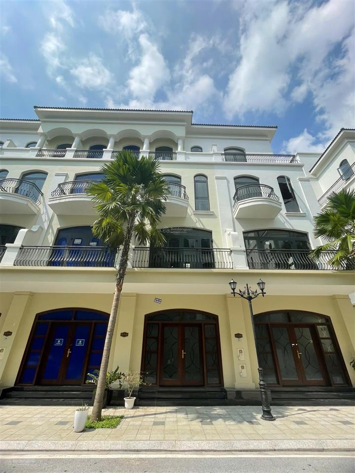Vin ocp2 cần bán nhanh căn liền kề chà là, dt 63m², mt 4,5mx14, gần ngay công viên, giá 8,5 tỷ.