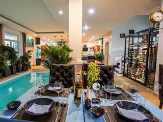 Villa biển mỹ khê ngay phạm văn đồng  hồ nghinh  300m2 doanh thu 150 triệu/ tháng.