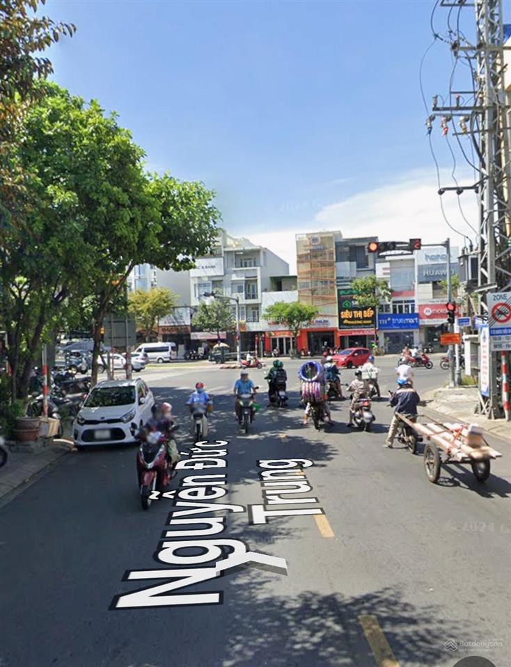 Ngộp 5 tầng bê tông cốt thép  mt đường 10m5 nguyễn đức trung trung tâm thanh khê chỉ 12ty6