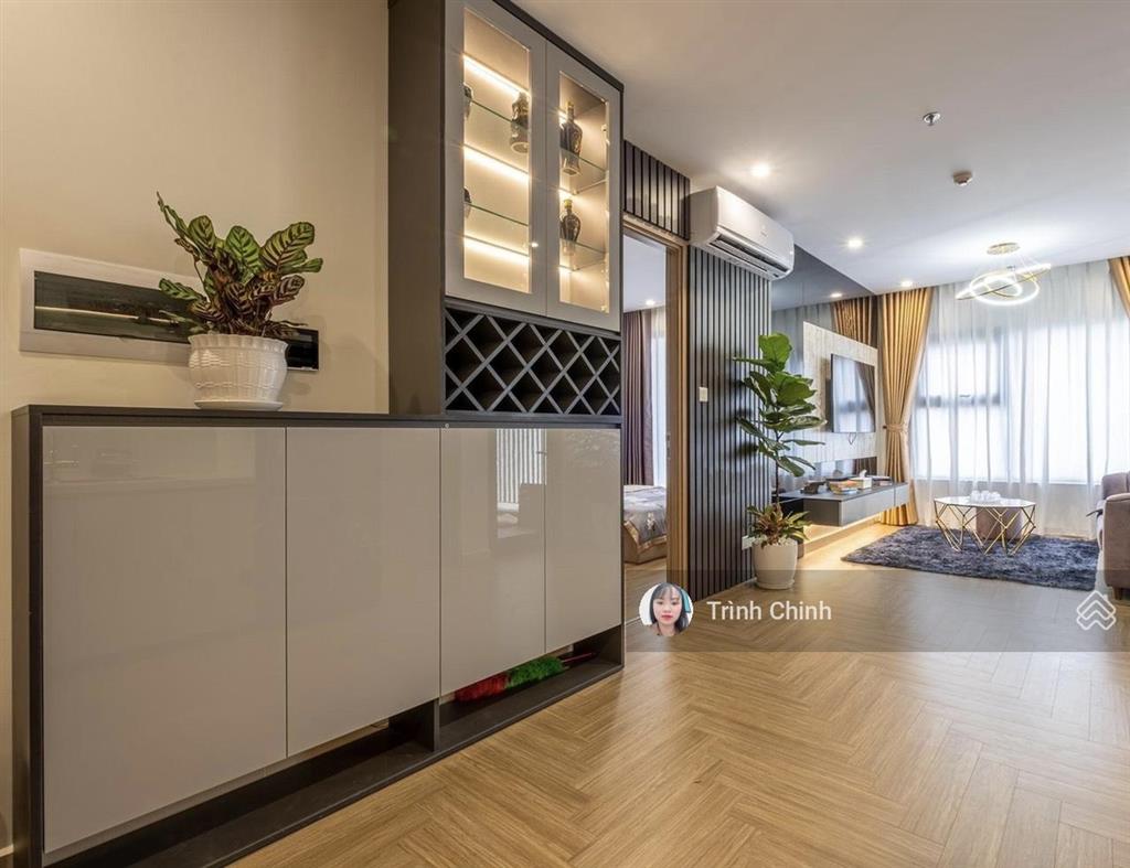 Bán gấp căn studio lancaster 20 núi trúc, 45m2, có đồ, ban công đông bắc, tầng cao, đẹp