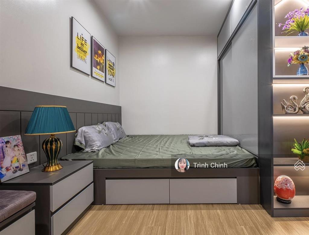 Bán gấp căn studio lancaster 20 núi trúc, 45m2, có đồ, ban công đông bắc, tầng cao, đẹp