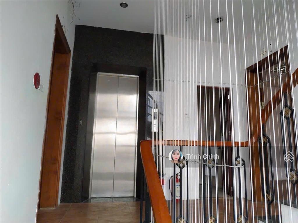 Cho thuê văn phòng tại núi trúc  giảng võ, 20m2, thông sàn, có xuất hoá đơn vat