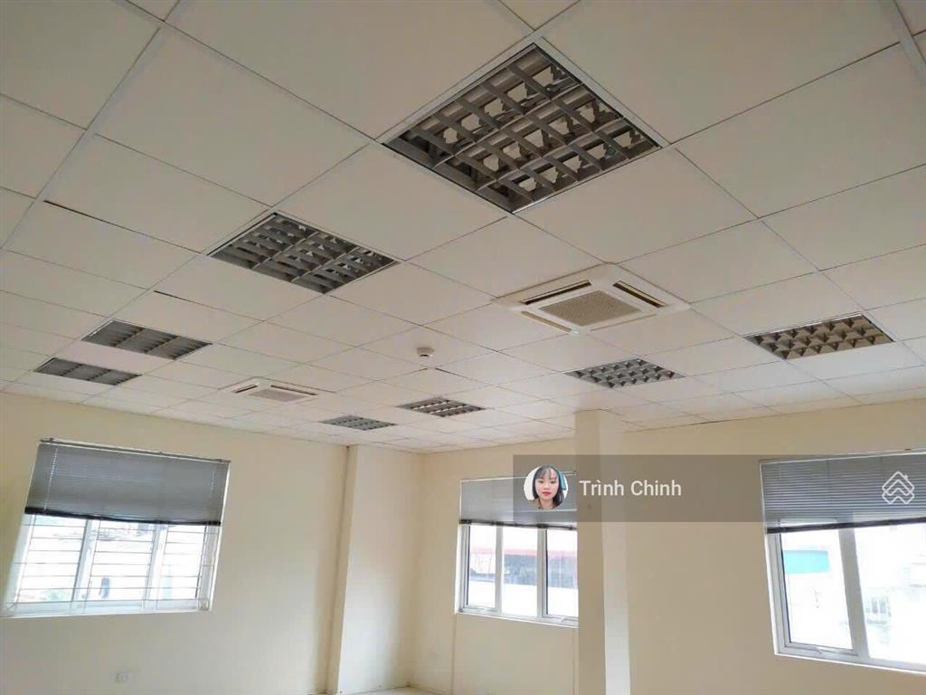 Cho thuê văn phòng tại núi trúc  giảng võ, 20m2, thông sàn, có xuất hoá đơn vat