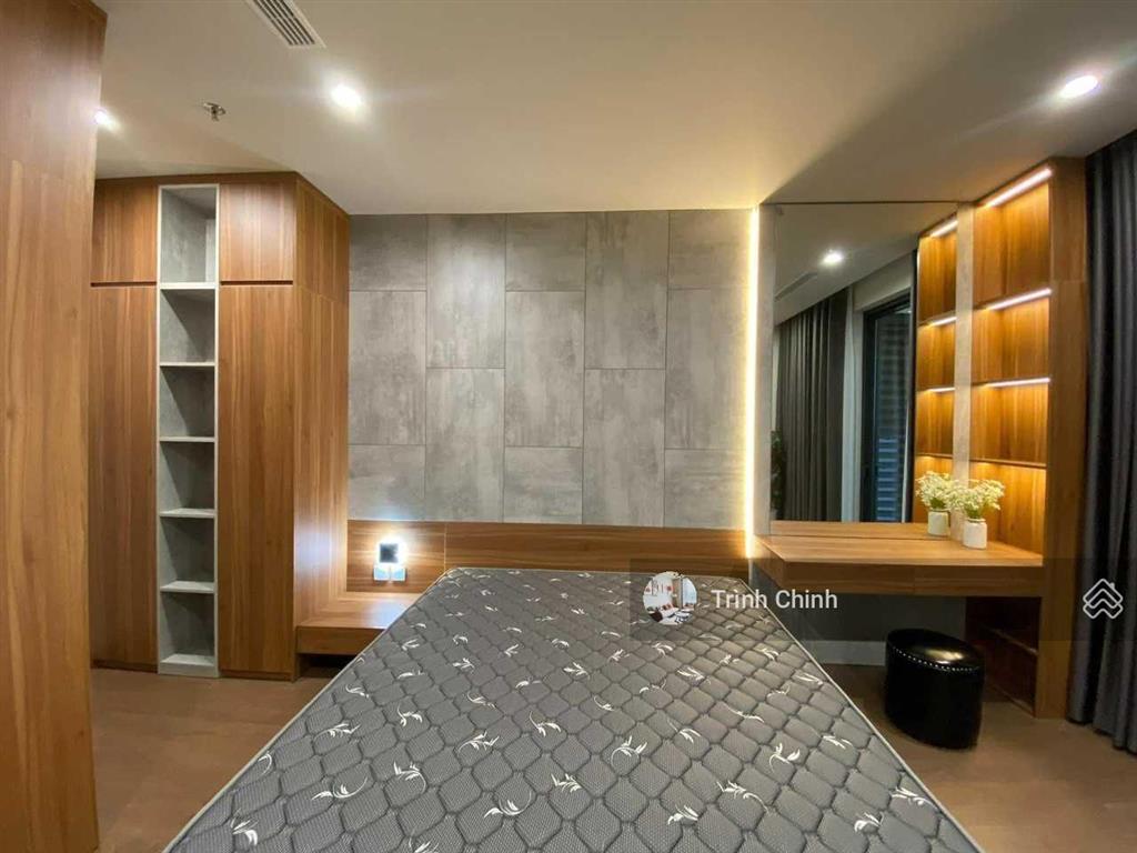 Bán gấp căn hộ chung cư cao cấp grandeur palace  138b giảng võ, 154m2, 3pn, ban công đông nam, đẹp