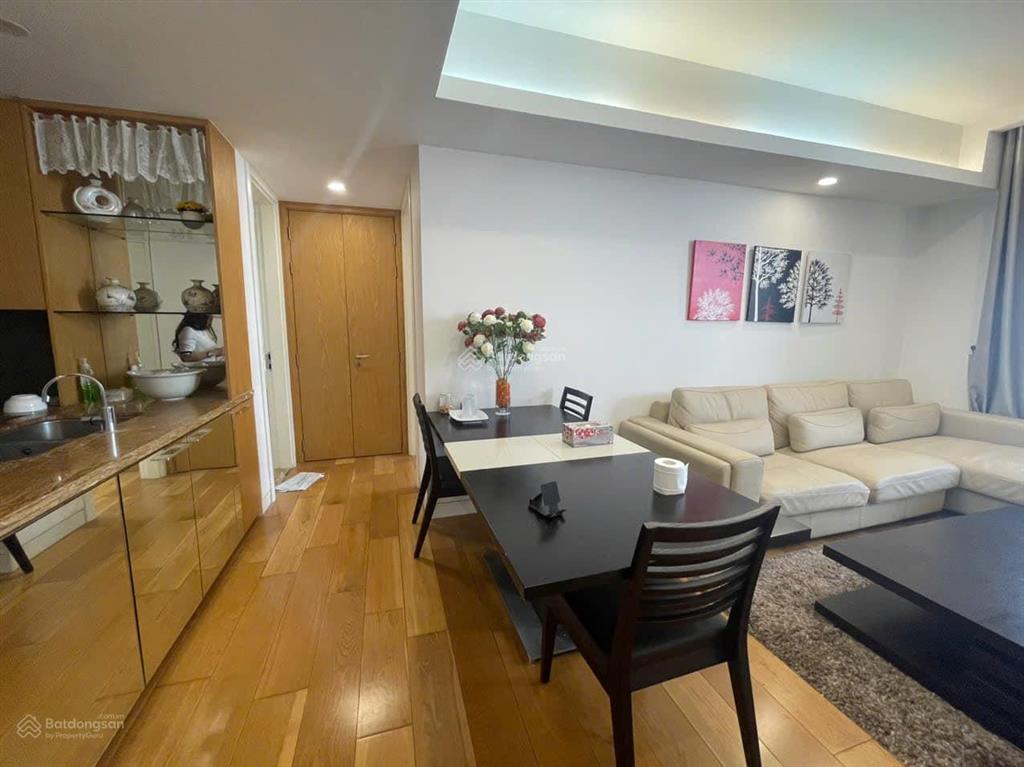 Bán căn hộ iph xuân thủy, diện tích, 145 m2, 3 pn, tầng cao, full nội thất, view đẹp. giá 16.5 tỷ
