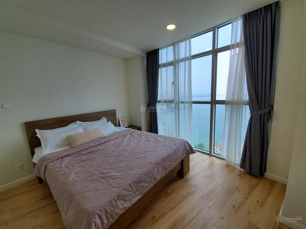 Bán căn hộ watermark 395 lạc long quân, 128m2, 3 pn, view hồ, tầng cao, ban công đb, giá 16,5 tỷ