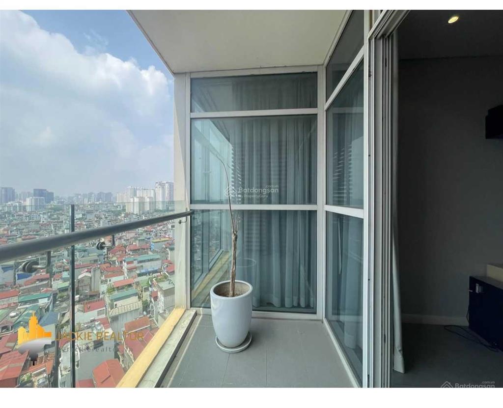 Bán căn hộ watermark lạc long quân, 98m2, 2pn, full đồ, căn góc, view hồ, hướng nam, giá 12 tỷ