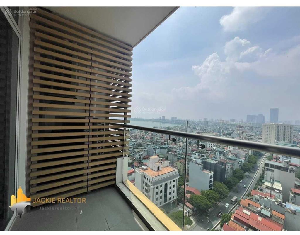 Bán căn hộ watermark lạc long quân, 98m2, 2pn, full đồ, căn góc, view hồ, hướng nam, giá 12 tỷ