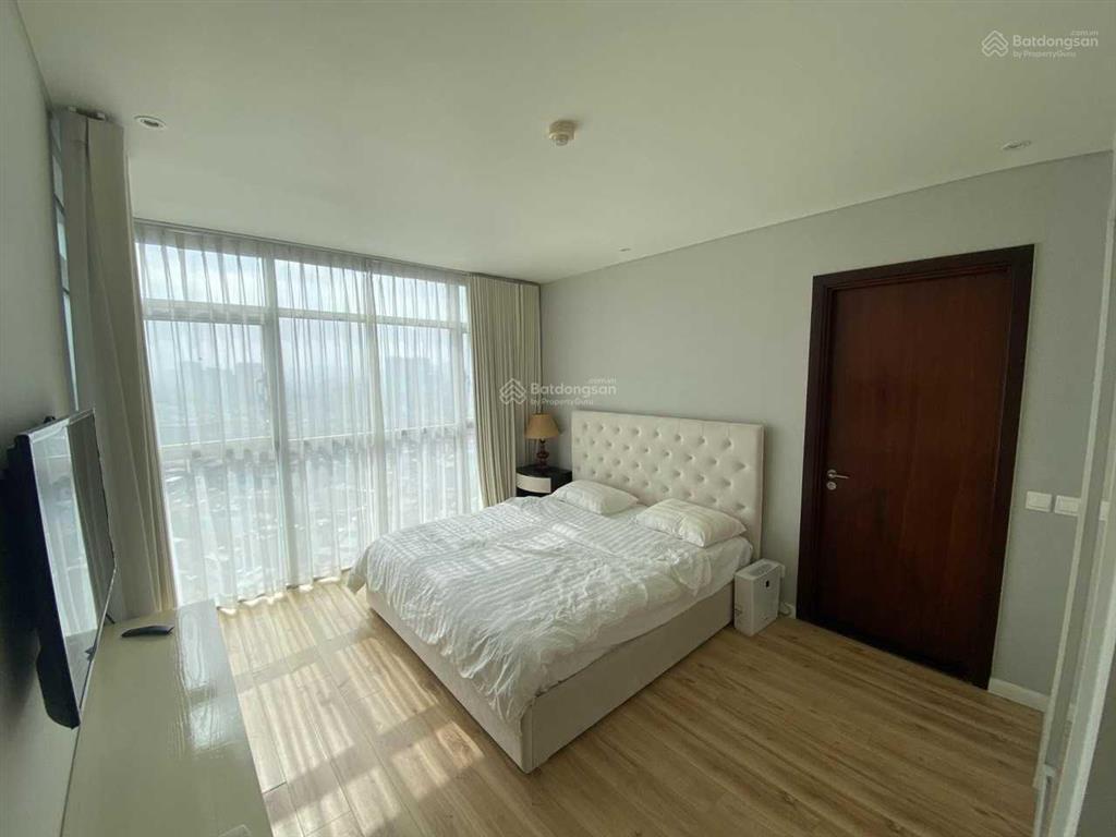 Bán căn hộ watermark lạc long quân, 98m2, 2pn, full đồ, căn góc, view hồ, hướng nam, giá 12 tỷ
