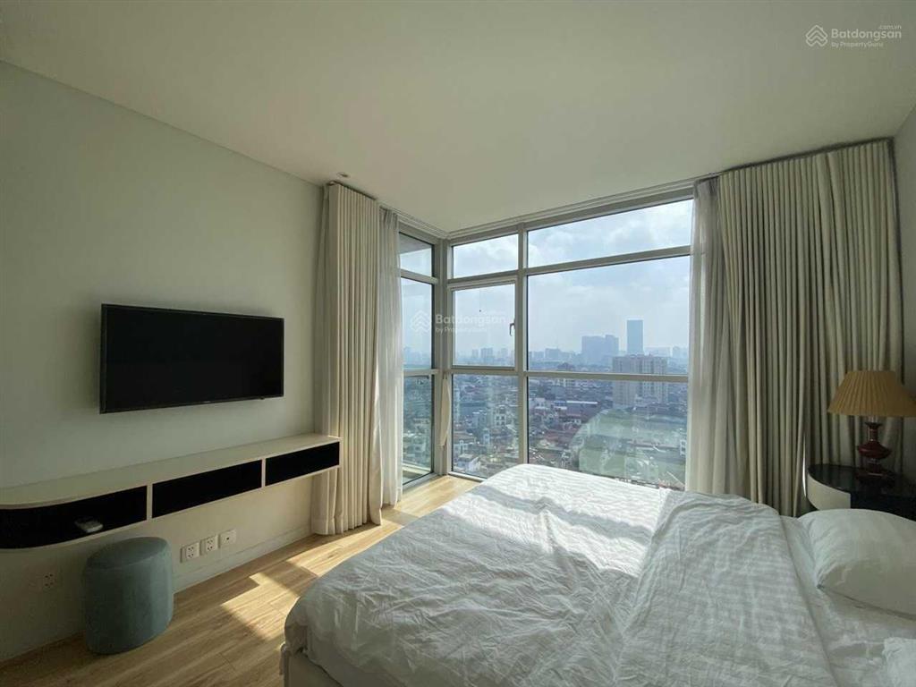 Bán căn hộ watermark lạc long quân, 98m2, 2pn, full đồ, căn góc, view hồ, hướng nam, giá 12 tỷ