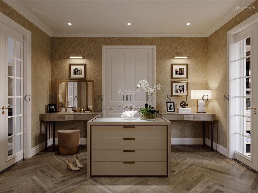 Bán căn hộ siêu rộng tại hateco laroma, 300 m2, 4 pn + 1, căn góc, nội thất xịn, giá 55 tỷ