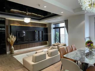 Royal city  r2, 181m²  tầng trung 4pn,  0584 146 *** xem nhà