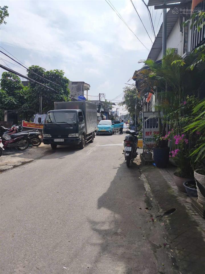 Nhà đẹp cạnh kcn vsip1, bình hòa,thuận an ,bình dương,xe hơi tới nhà,kinh doanh thuận lợi.