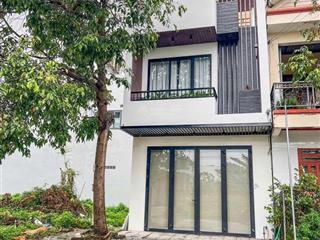 Chủ nhà cần bán gấp nhà gần kcn mỹ phước 3  thới hòa