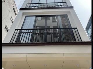 Nhà 6 tầng cần bán tại trạm trôi
