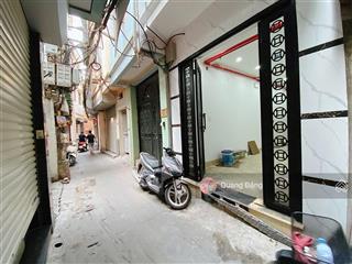 7 tầng thang máy  nhà mới tinh  hộ khẩu ba đình  khu dân trí cao  cho thuê dòng tiền