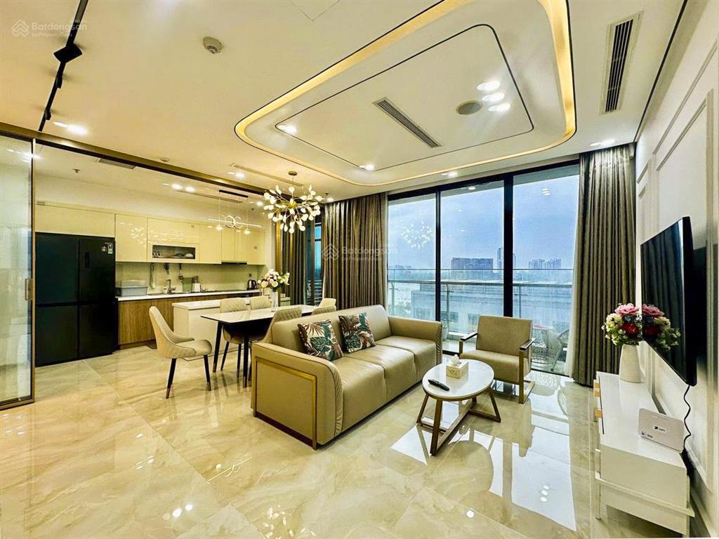 Vinhomes golden river bán căn hộ vòng cung tháp aqua 2 với 3 phòng ngủ sổ hồng