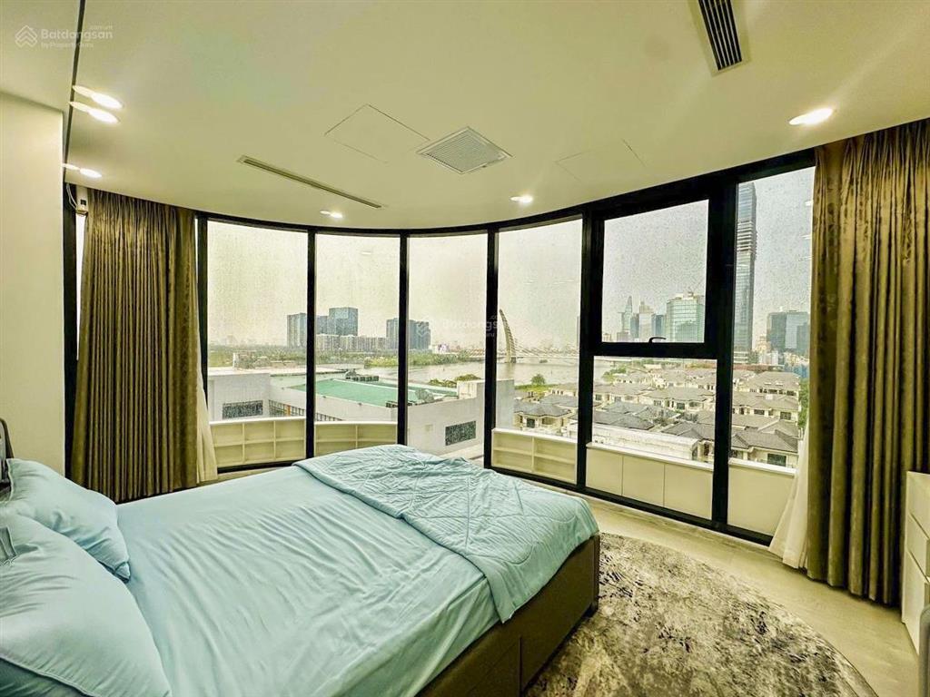 Vinhomes golden river bán căn hộ vòng cung tháp aqua 2 với 3 phòng ngủ sổ hồng