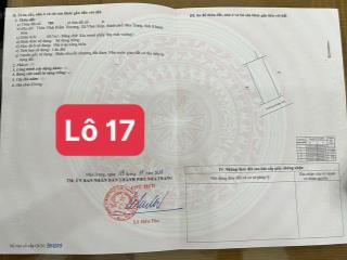 Đất vị trí đẹp, thuận tiện giao thông đi lại, sổ đầy đủ