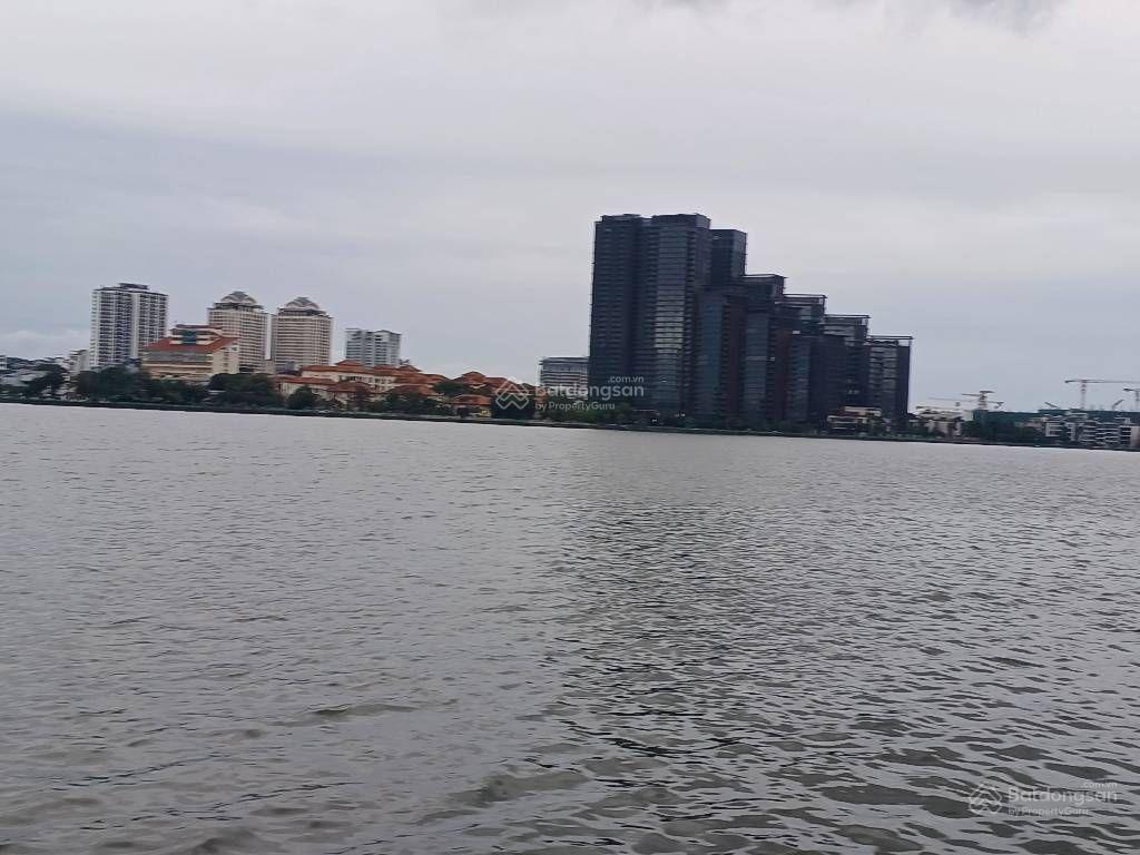 Mặt phố, view hồ tây, vìa hè, kinh doanh sầm uất, mặt tiền rộng, hiếm có, chỉ 93 tỷ